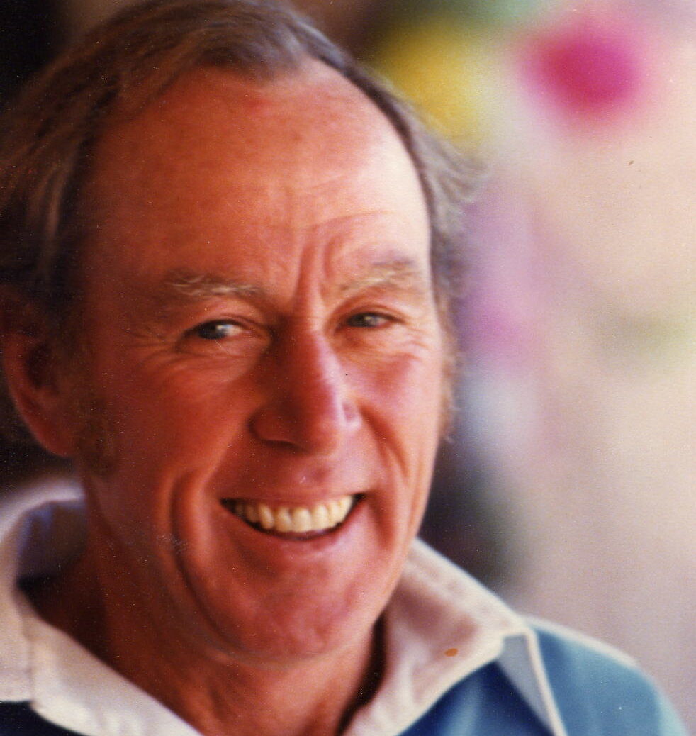 William McDougall Presented Award Coober Pedy Health History